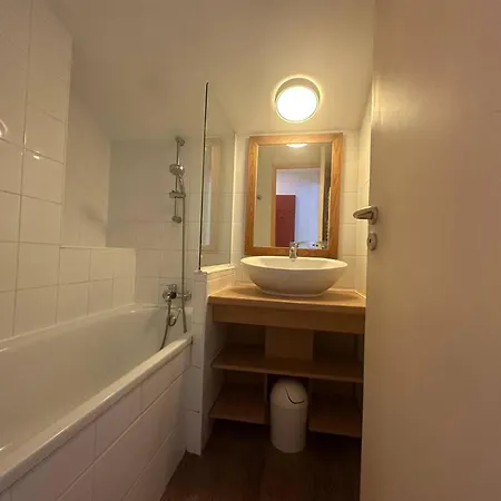 6 Pers, Plagne 1800, Avec Parking Et Acces Piscine - Fr-1-351-261 *
